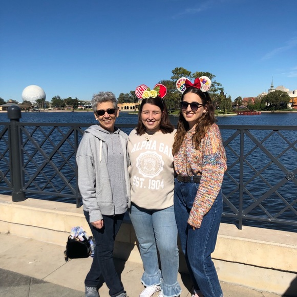 Meet your Posher, Yvonne - Picture 6 of 6